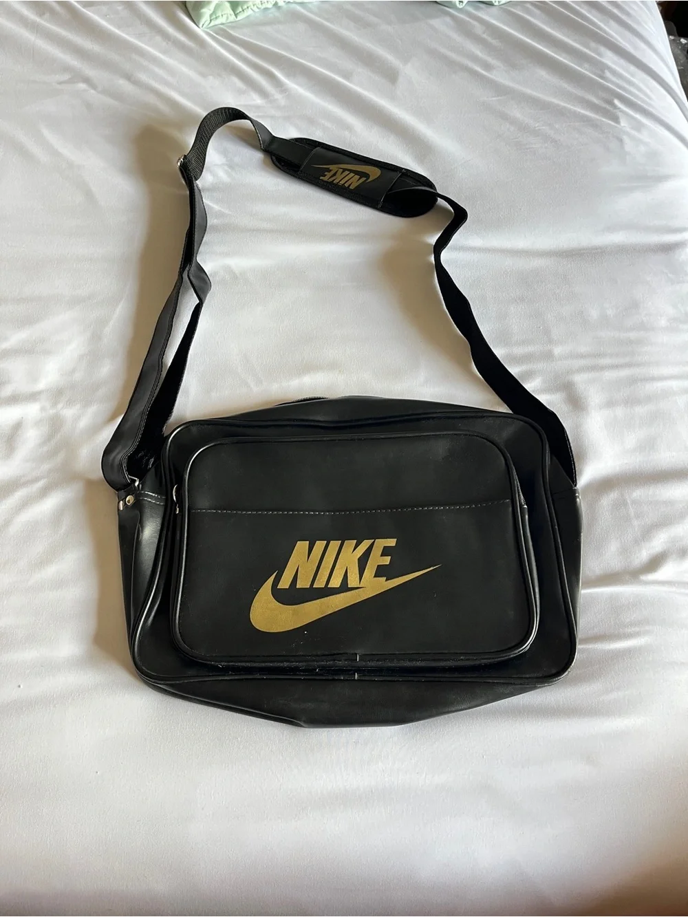 Nike Vintage Style Faux Leather Messenger Bag Black & Gold Crossbody Shoulder